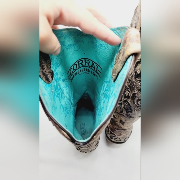 Corral Western women's boots color brown floral detail size 8.5 - Picture 5 of 10